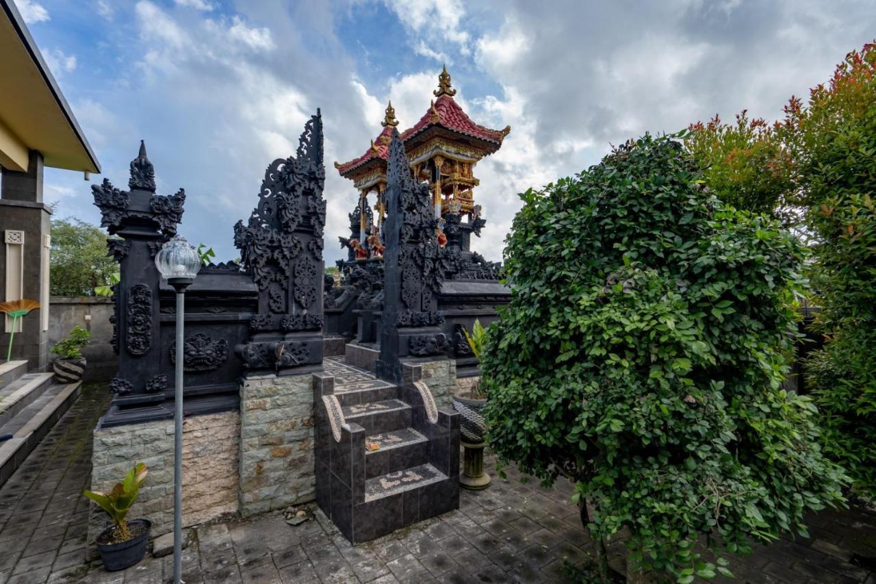 Villa Amari By Wizzela Batumadeg Ngoại thất bức ảnh